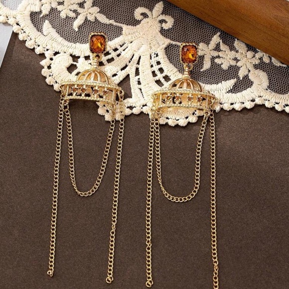 2/$30🌵 Gold Tassel Dangle Earrings Amber Rhinestone European Chic Jewelry NEW - Picture 4 of 12